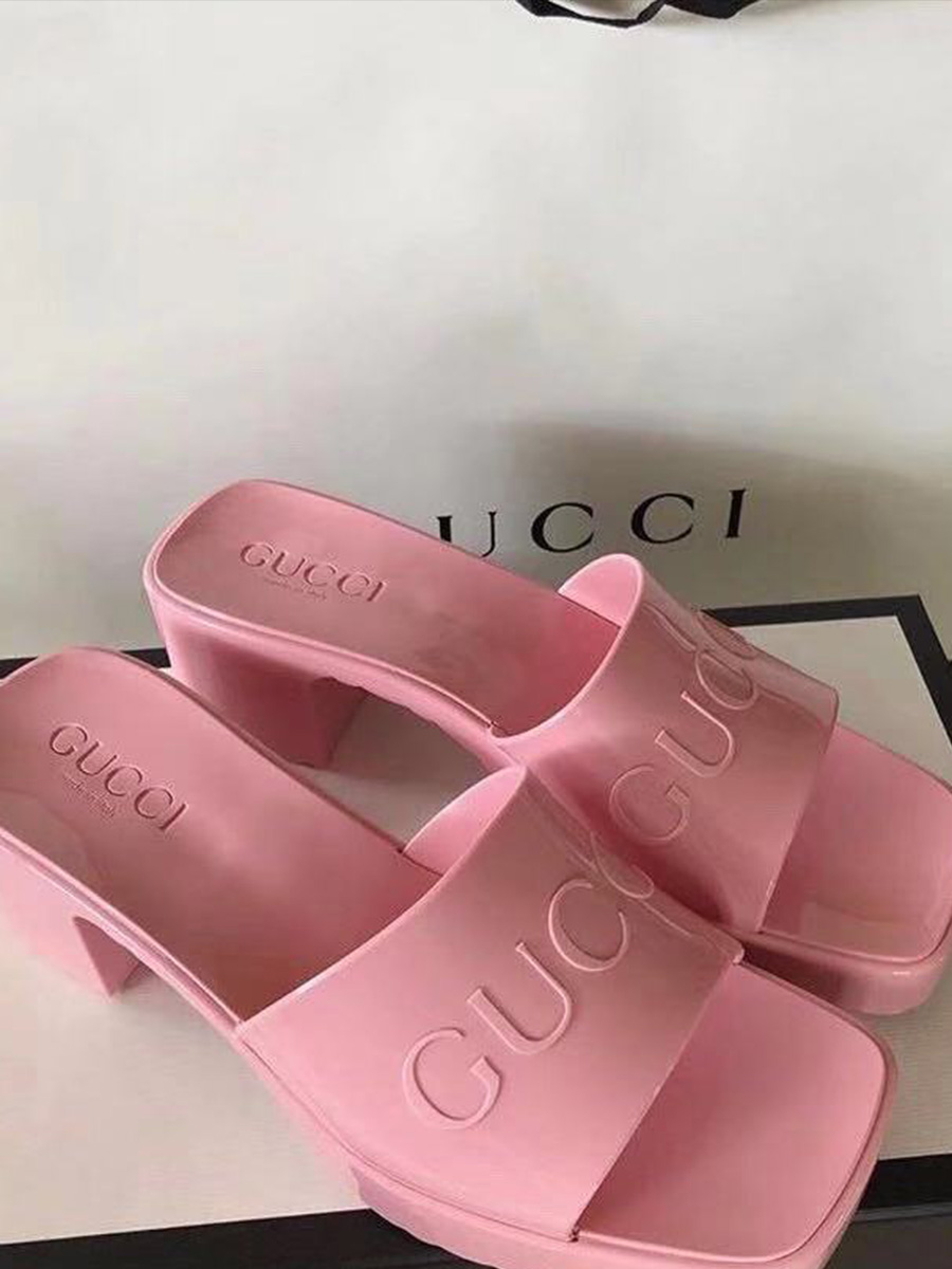 Gucci Women’s Rubber Slide Sandals ( Pastel Pink ) QX