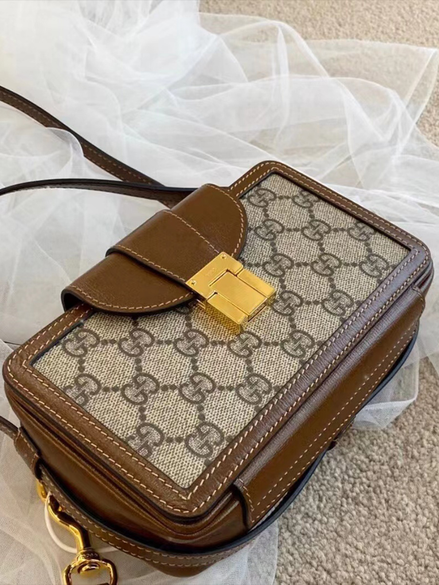 Gucci Mini Bag with Interlocking G | QX Glamour