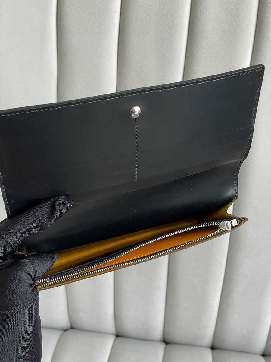 Goyard Goyardine Richelieu Bifold Wallet (SHG-35276) – LuxeDH