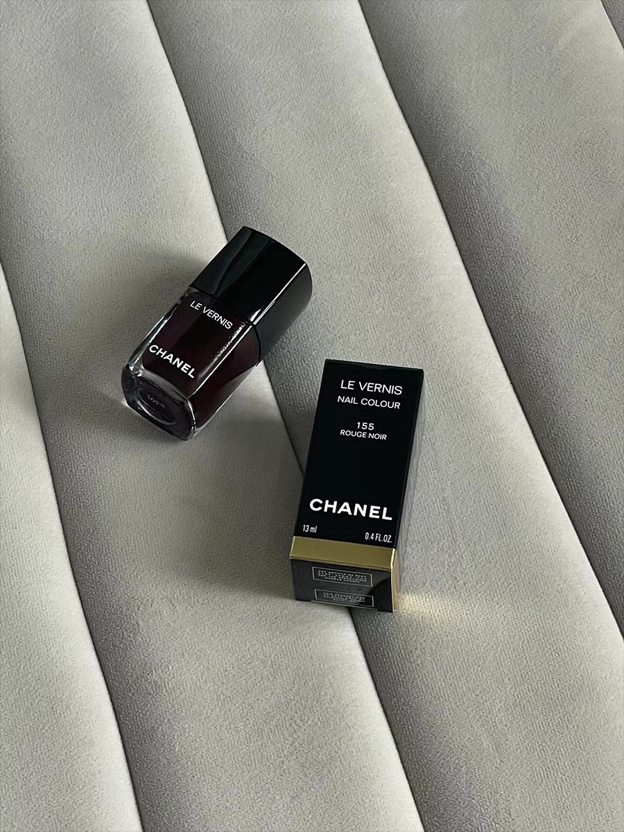 155 Glamour Rouge Noir Chanel | Vernis Colour Nail Le QX